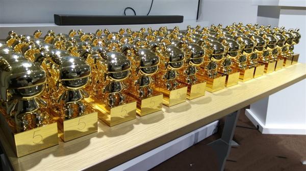 小米员工150万年薪算什么待遇,小米老板雷军年薪