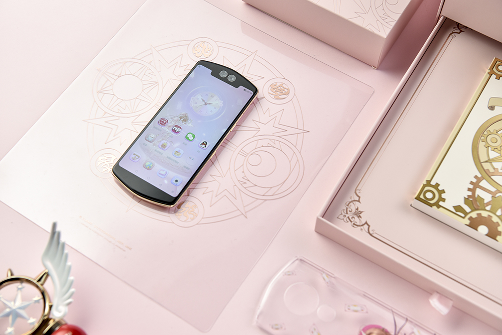 美图t9魔卡小樱限定版,美图t9魔卡少女樱打游戏