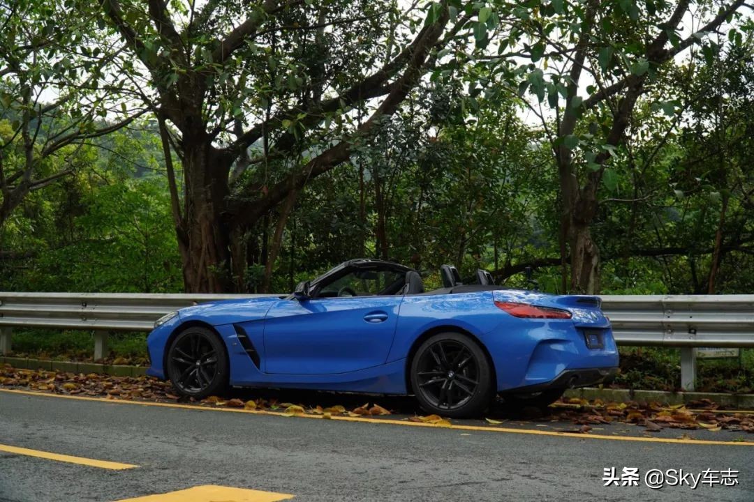宝马全新z4硬顶敞篷车型试驾,全新一代宝马z4硬顶