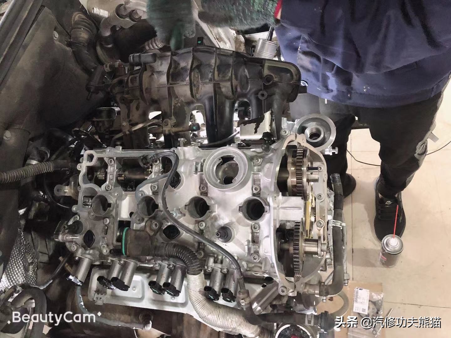 2013款奥迪a4l烧机油怎么解决,奥迪a4l突然全车无电是什么原因