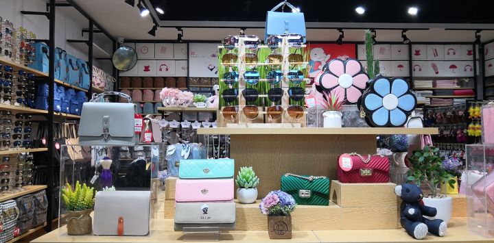 开个精品店大概需要多少成本?利润怎么样?