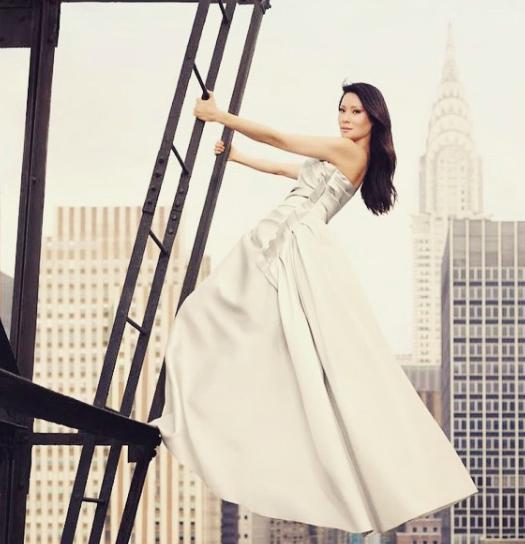 这个华裔“丑”女人，征服了好莱坞…