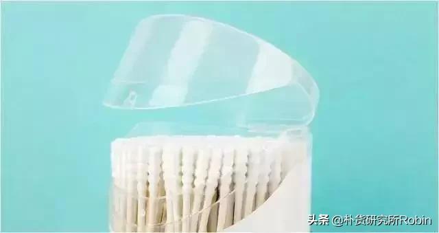 宝宝的鼻腔脆弱，在给宝宝清理鼻腔前，建议你先读一下