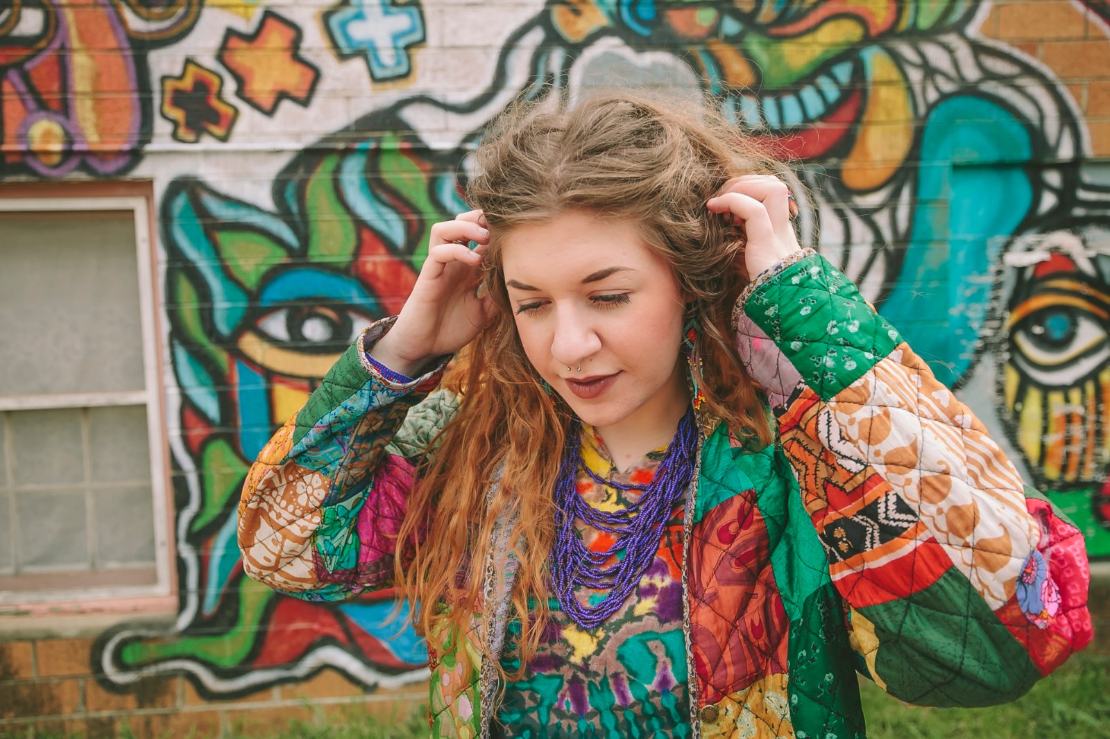 年轻人应该有怎样的婚恋观,成年人的爱情观不应是牵手