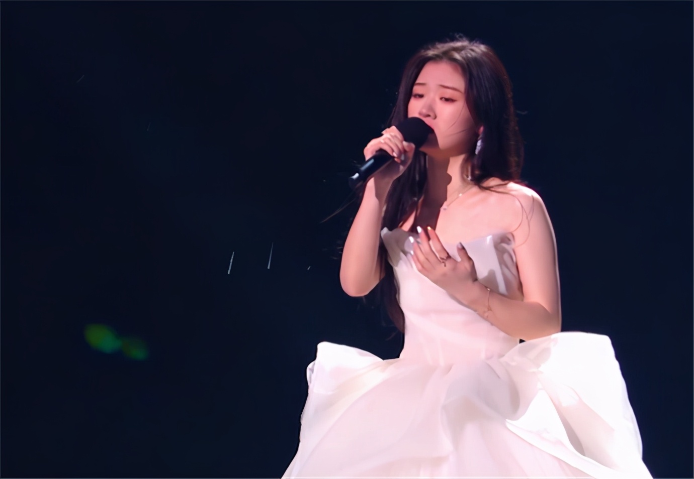 单依纯好声音哪一期出来的,单依纯总决赛歌曲夺冠视频