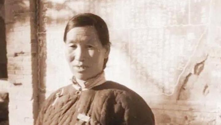 河北一农妇，亲手将3个儿子送上战场，13次被毛主席接见，她是谁