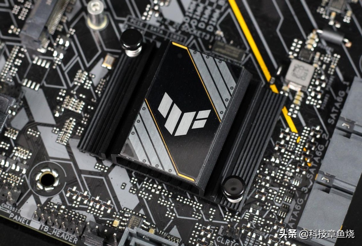 华硕tufb560重炮手能插几个固态,华硕tufb560重炮手说明书