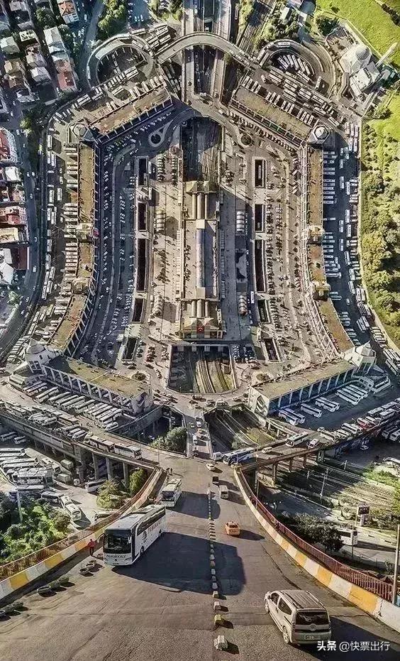 这是一条神奇的“天路”，难得一见，绝对震撼你的双眼