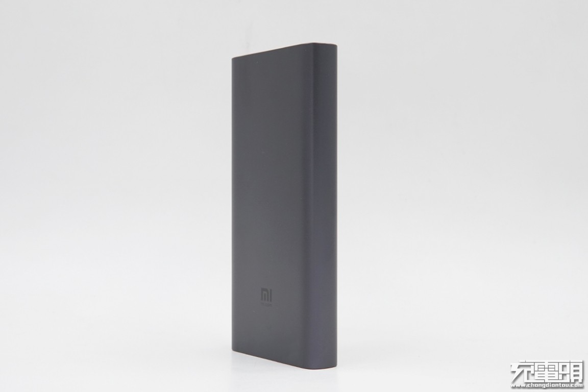 小米无线充电宝10w和30w如何选择,小米充电宝20000毫安50瓦拆箱