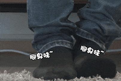 鞋子袜子臭怎么办教你一招永不臭,鞋子穿久了很脏怎么把它清理干净