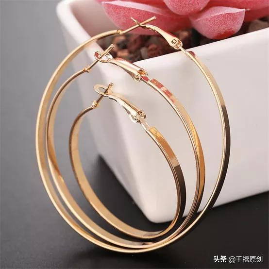 适合平时戴简单又大方的戒指,适合女生戴的轻奢戒指