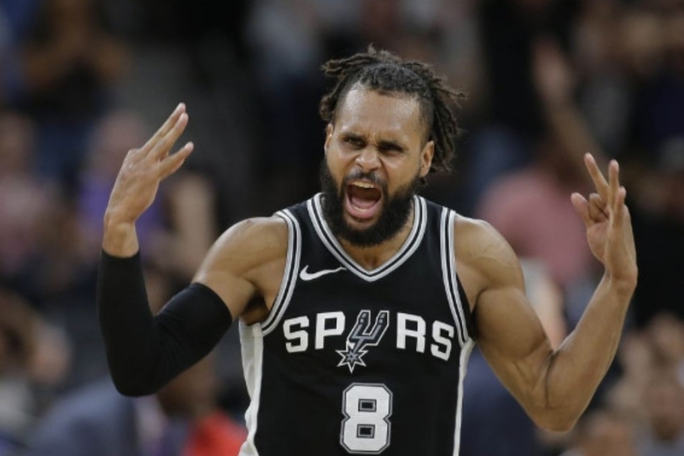 0.4秒绝杀9年前,0.4秒绝杀马刺三次暂停