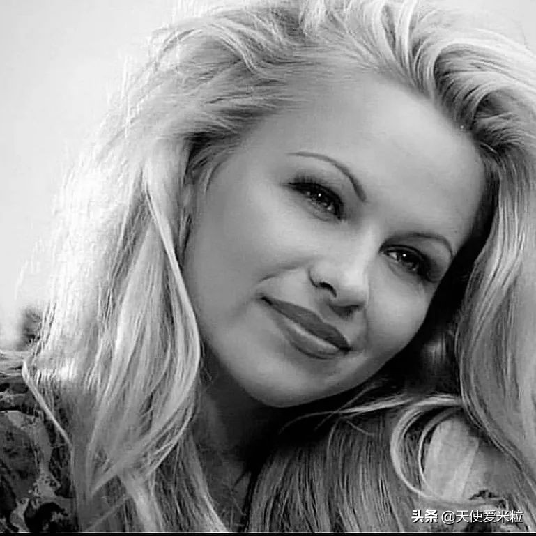 53岁结婚5次嫁给前世界首富,帕米拉·安德森丈夫