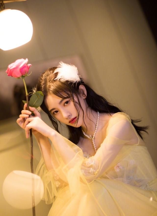 鞠婧祎黑色丝绒长袜,鞠婧祎会不会穿黑色丝袜