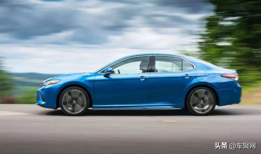 八代凯美瑞2.0试驾视频,八代凯美瑞混动试驾