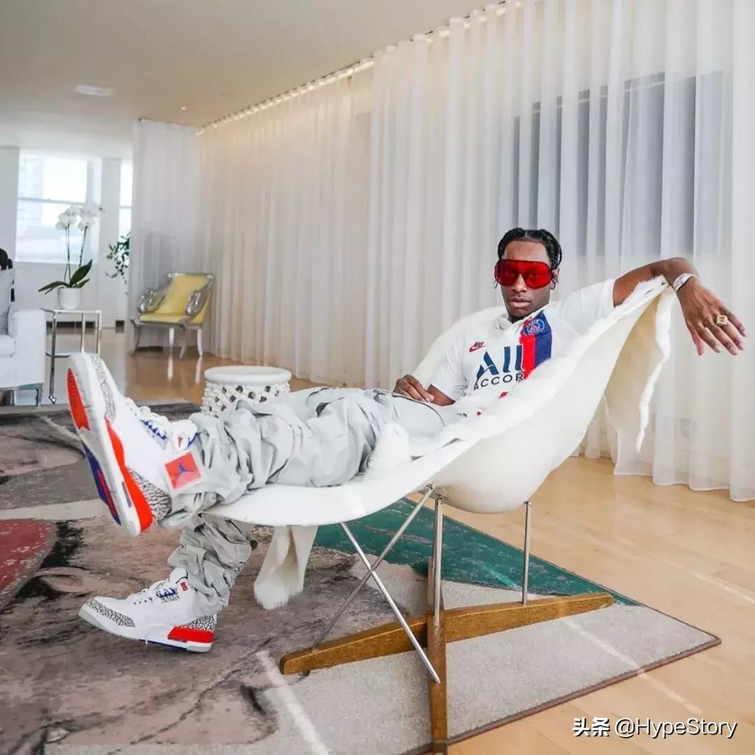 伦敦时装周惊艳全场，谁还敢说球衣不时髦？