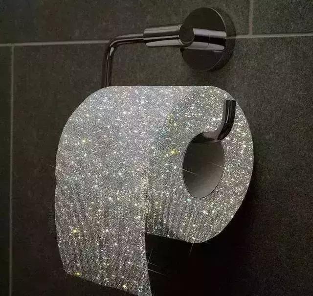 镶满钻石的飞机多少元,钻石补钻需要多少钱