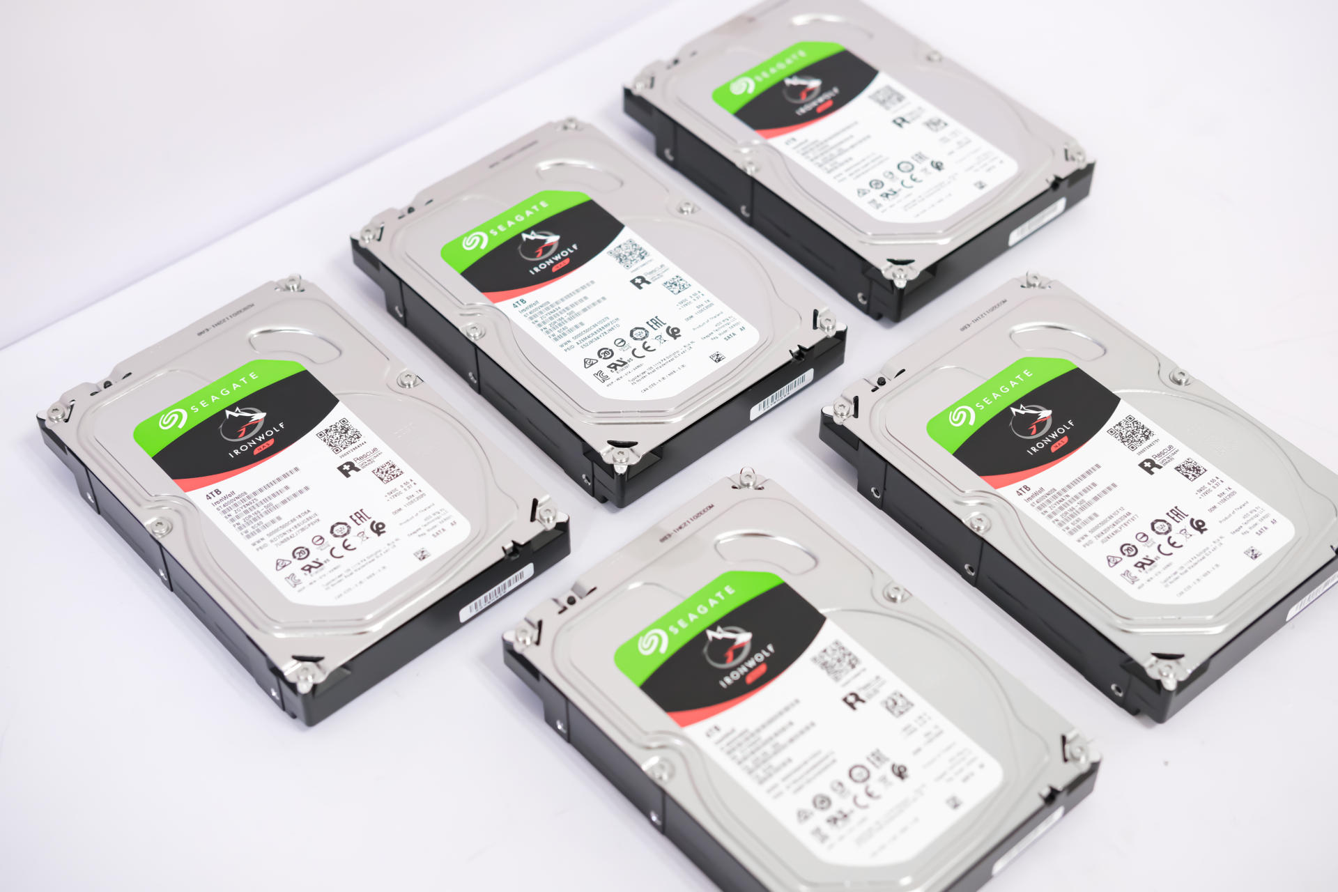 ZFS、RAIDZ欲罢不能？威联通TS-h973AX上手