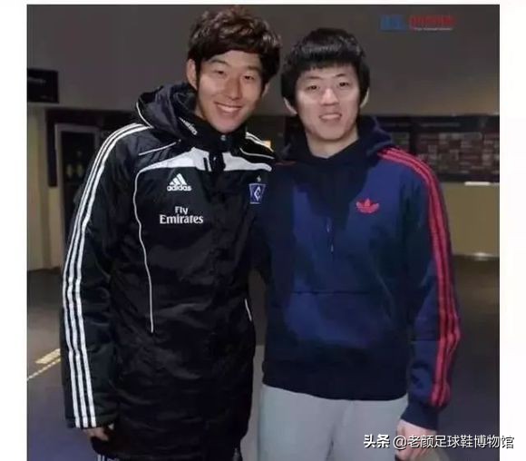 亚洲球王恶意蹬踏染红，除禁赛难逃父亲责罚，因为人性比足球重要