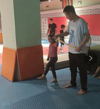 搏击跆拳道散打哪个适合孩子,搏击散打跆拳道学哪个好