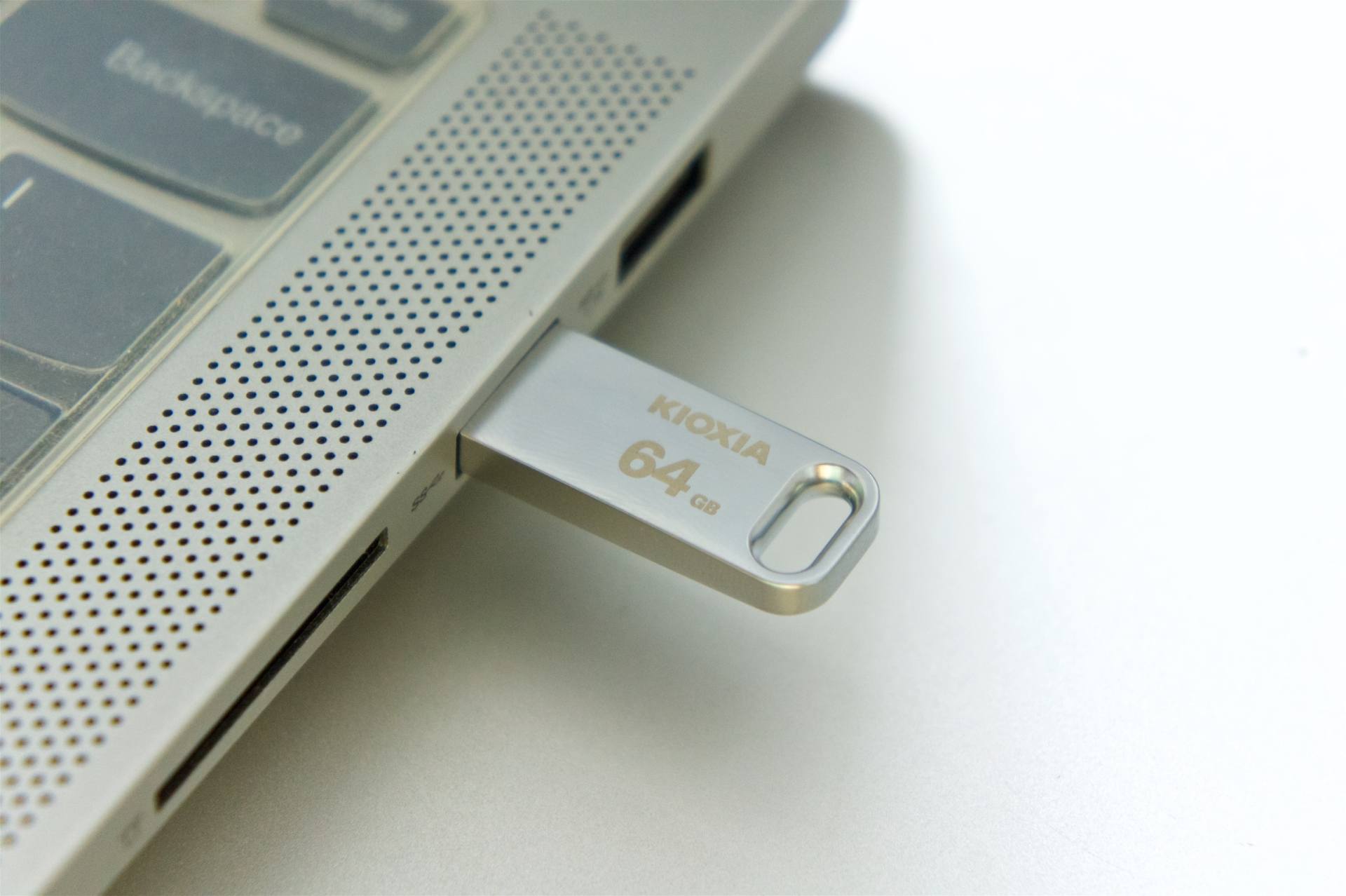 铠侠新一代ufs4.0闪存芯片出样,铠侠u366怎么样