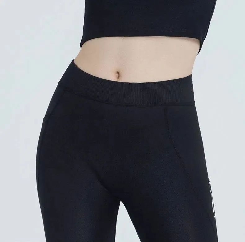 小白裤显瘦魔术裤,显瘦有弹性的魔术裤