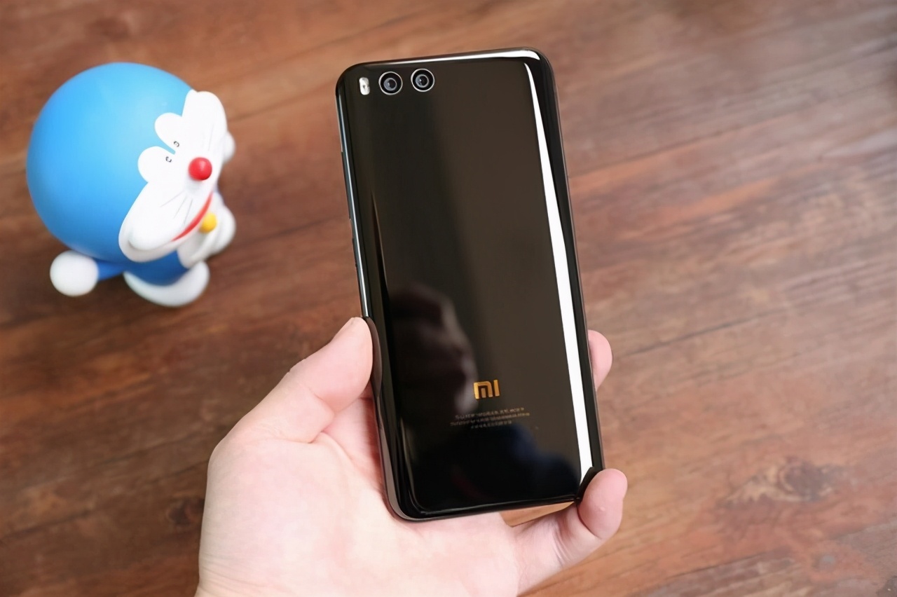 小米6值不值得当备用金,理财产品能不能买几十万