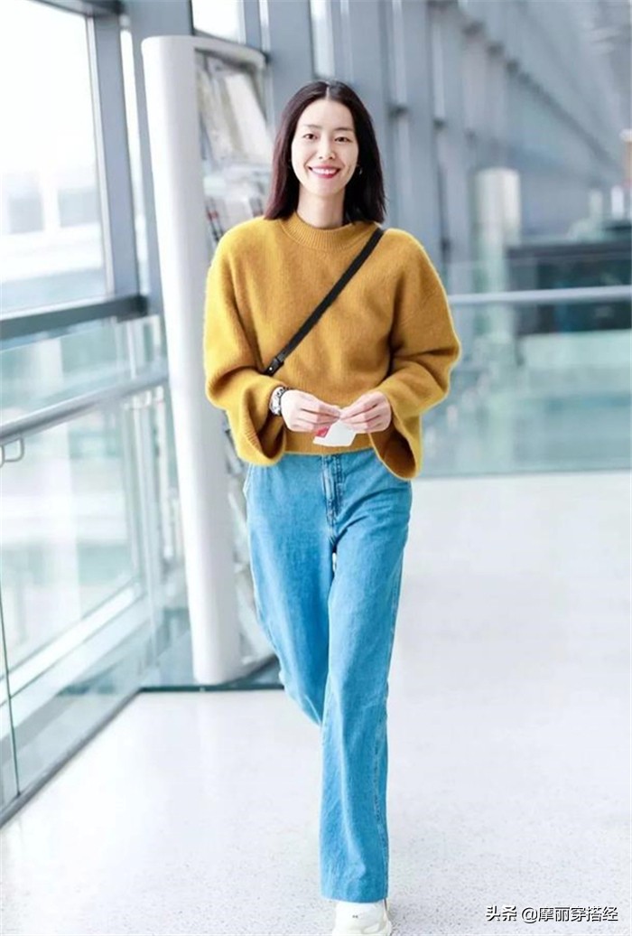 高腰窄版牛仔阔腿裤春季搭配,不鼓包的窄版牛仔阔腿裤