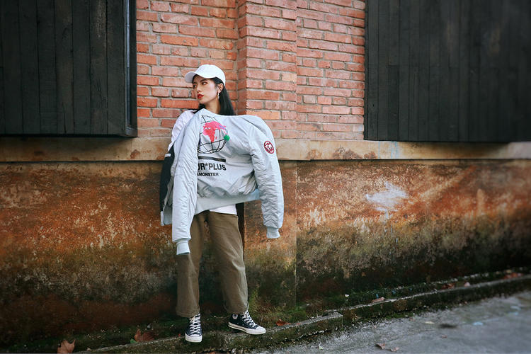 陈冠希亲曝联名新鞋,三条杠陈冠希联名