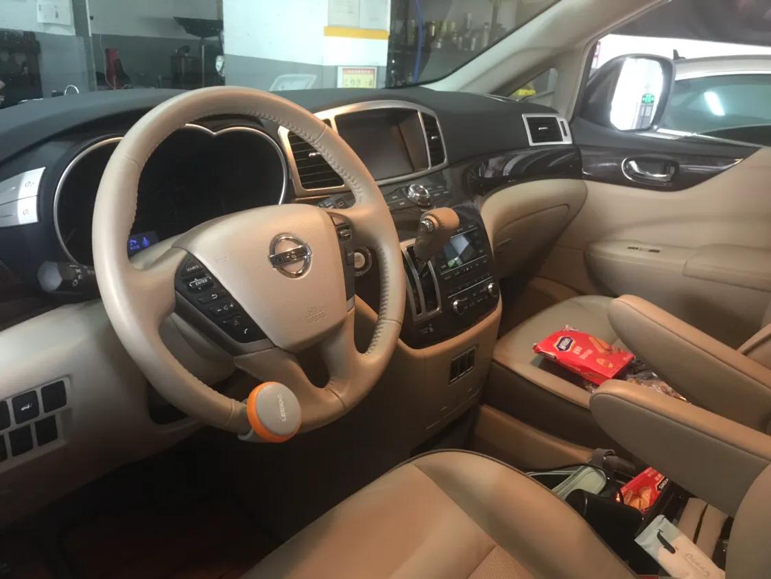 丰田埃尔法日产贵士,埃尔法3.5和贵士3.5的区别