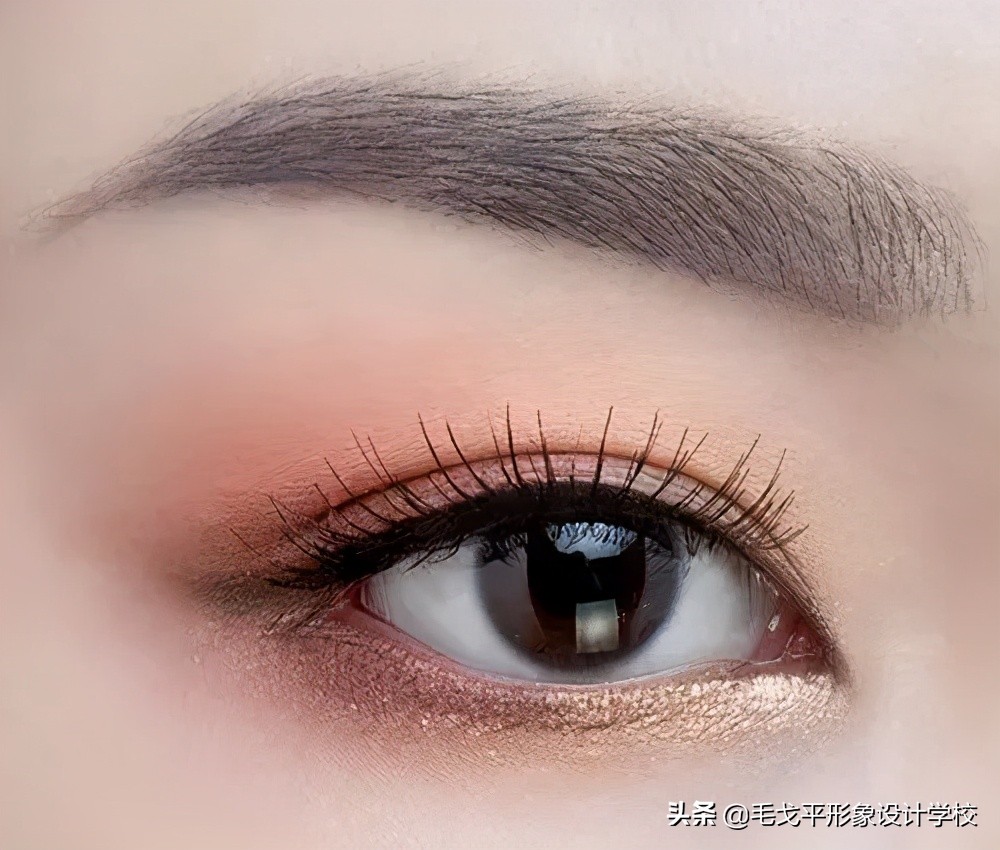 免胶睫毛保姆级教程,下睫毛怎么贴能放大双眼