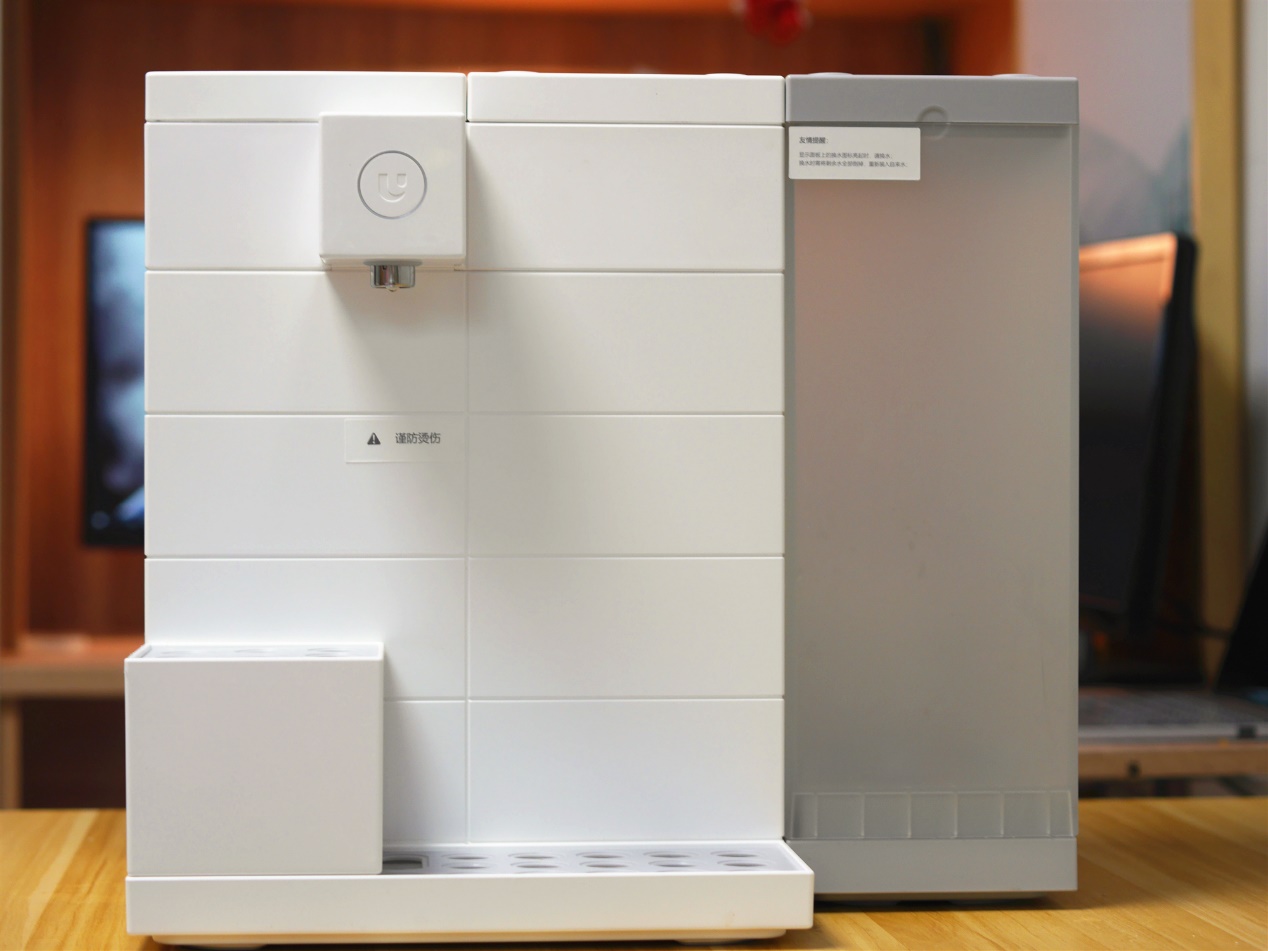 把纯水机从厨房搬到桌面上,小米优点酷吧让孩子喝上有温度的纯水
