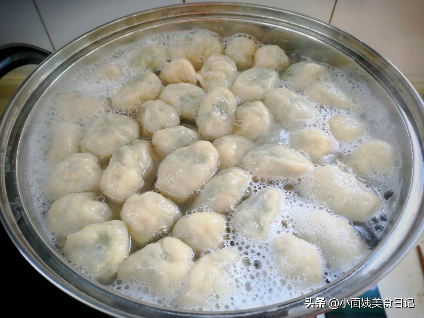 荠荠菜调饺子馅容易干怎么办?加入一些它,细嫩爽口,味道翻几倍