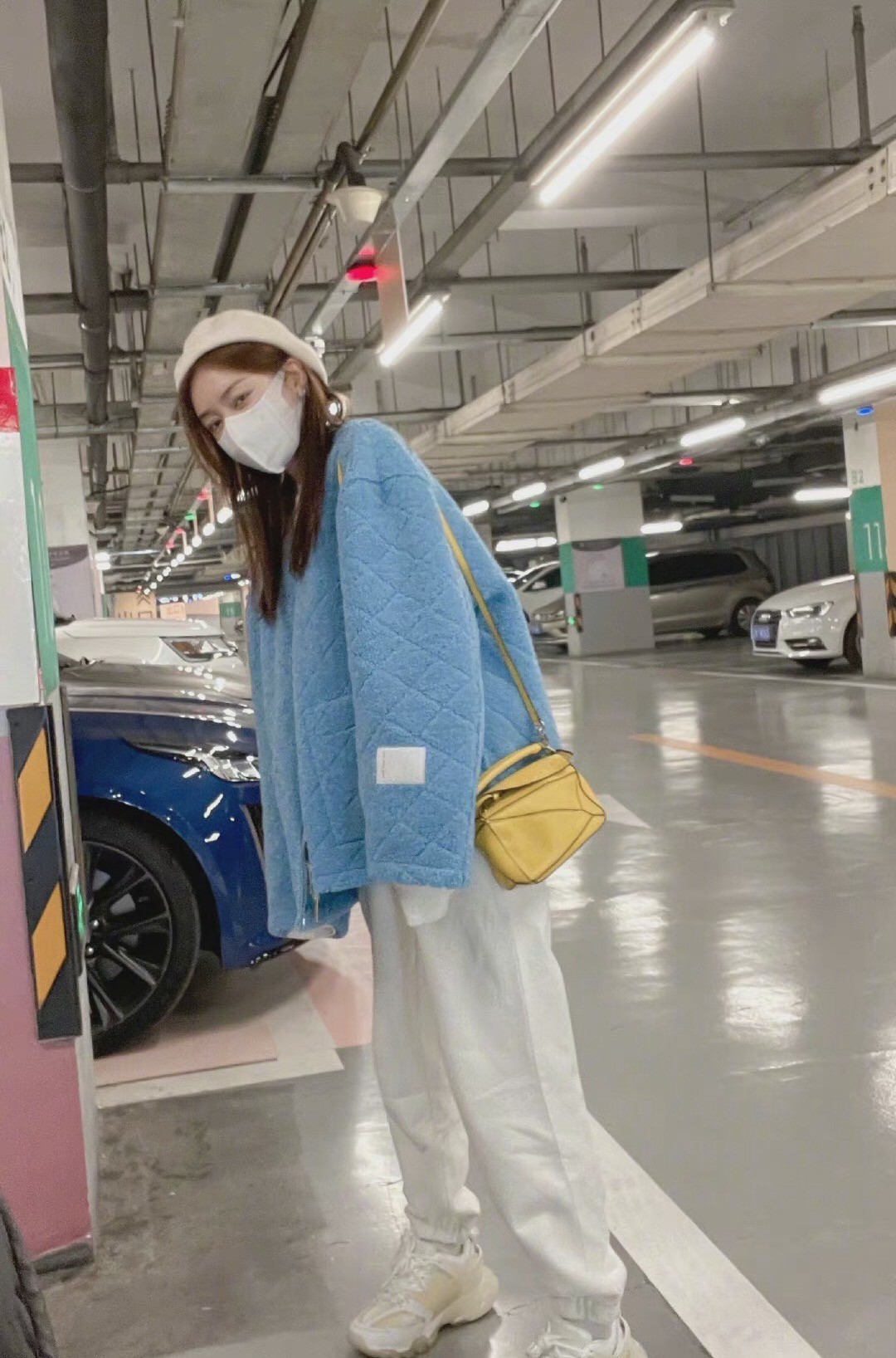 秦岚三亚t恤,秦岚海滩照片