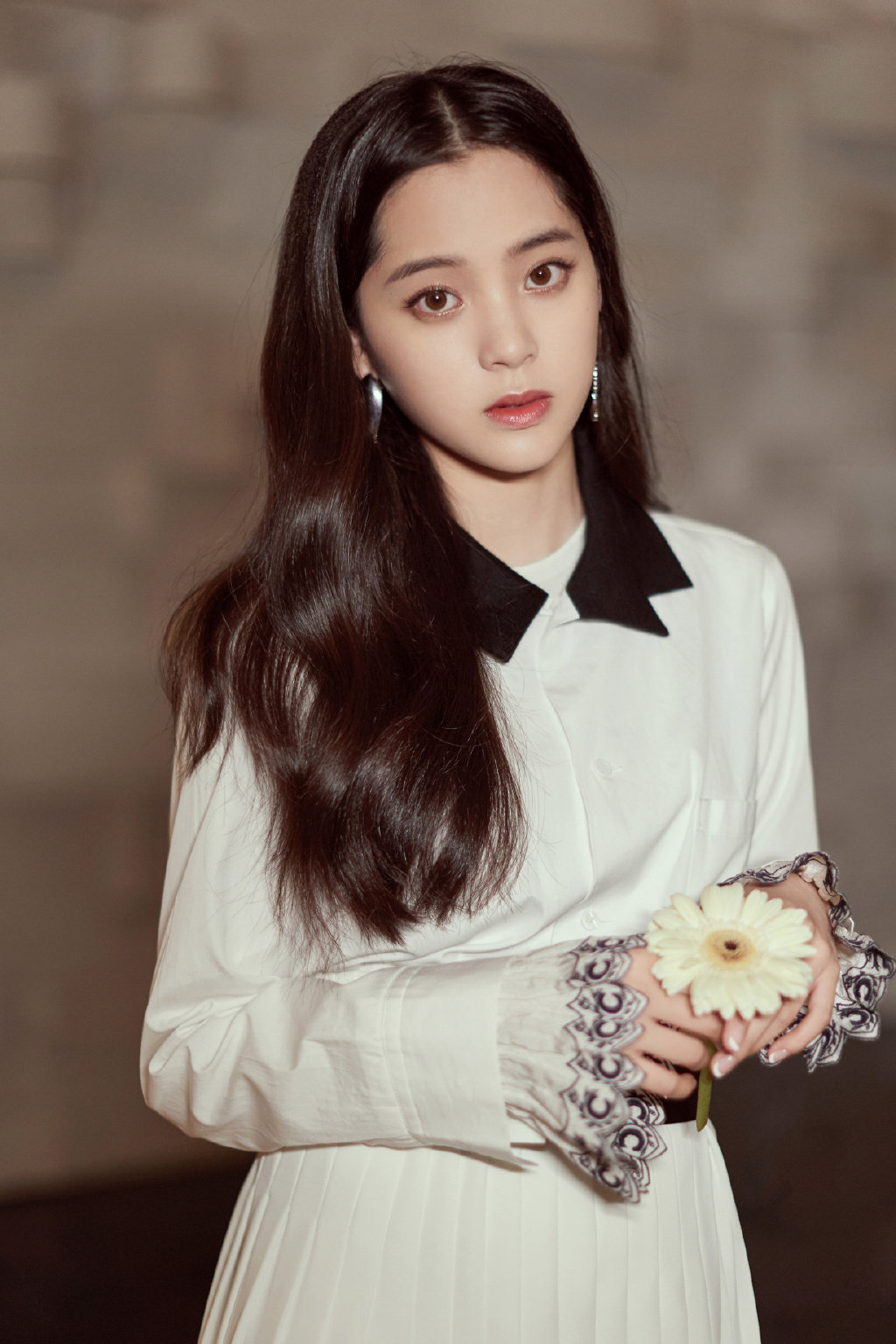 怎么判断是耐看脸还是惊艳脸,怎么判断自己是艳丽脸还是清纯脸