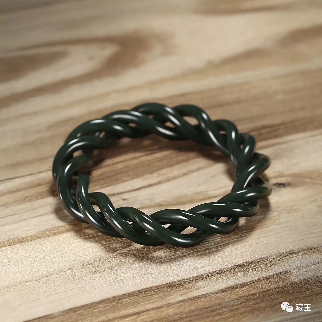 和田玉手镯怎么选才是最好的,和田玉手镯怎么选最好