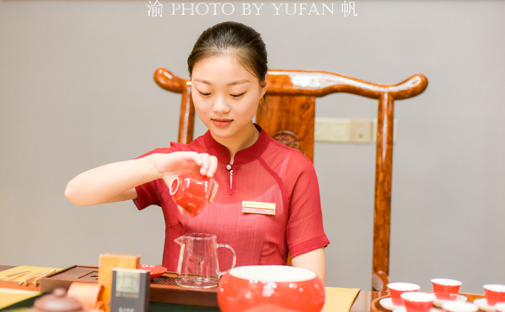 武夷山的茶女,并不是你想象的那样,她们活在茶中,以茶为乐