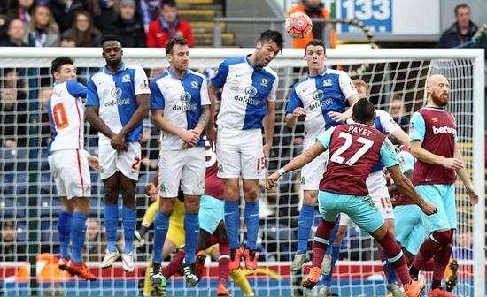 一生不入豪门眼，却险些阻挡C罗欧洲杯夺冠，帕耶是怎样的存在？