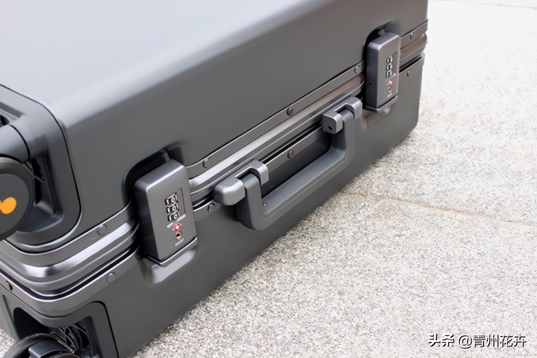 旅行好搭档-地平线8号行李箱测评