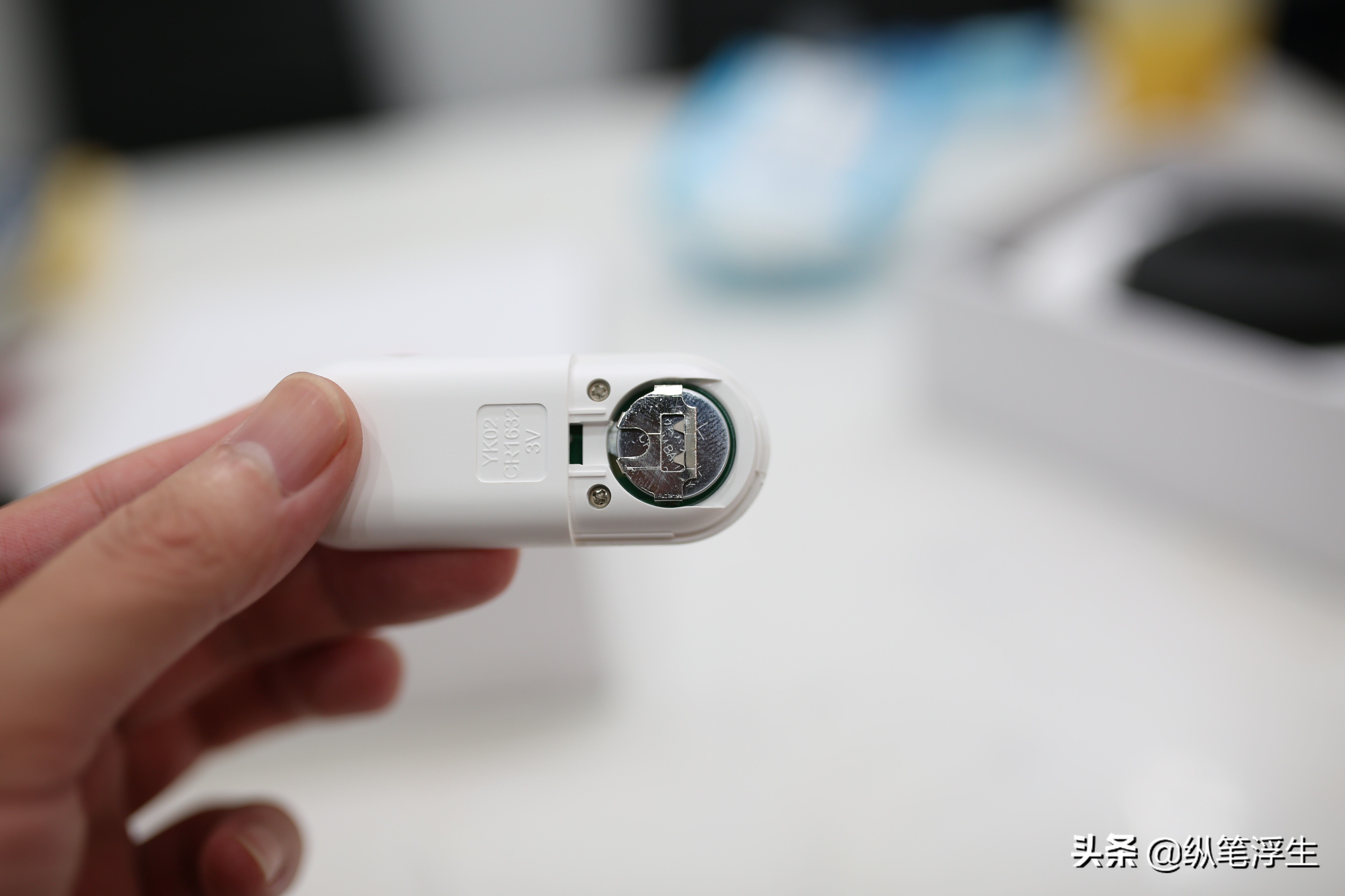 电脉冲、热敷按摩*管双**齐下：人与物AM2011颈椎按摩器测评