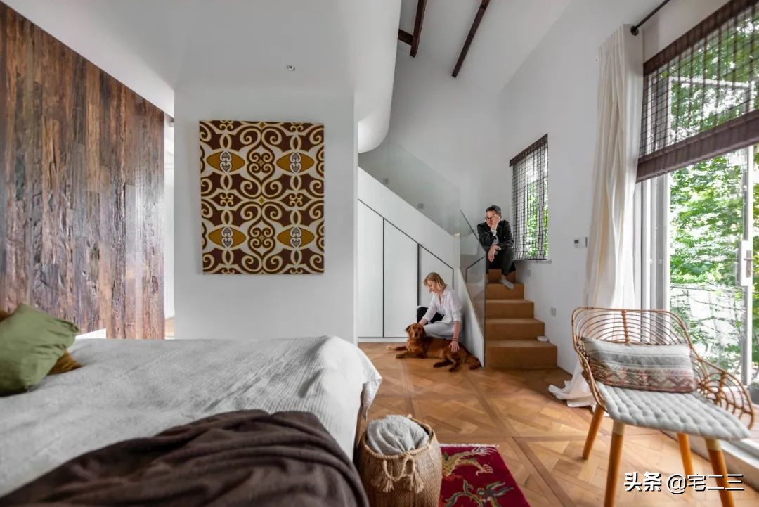 一栋隐居闹市的上海老洋房，一对“新克勒”夫妻的躺平日常