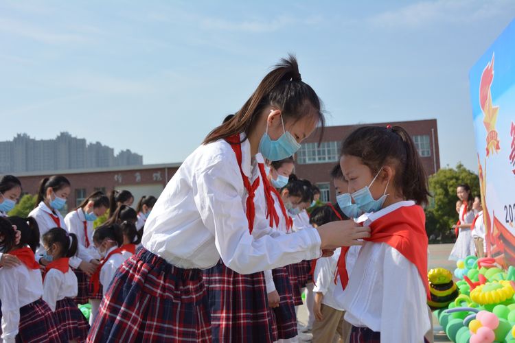 新城实验小学一年级入队仪式,丹霞路小学一年级入队仪式