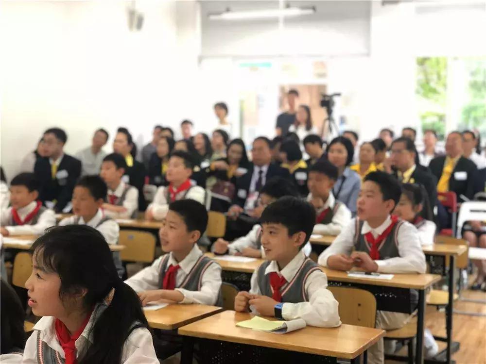 青羊《熊猫课程》泰文版发布！青曼双方24所学校结成友好学校