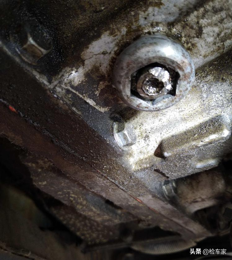 二手沃尔沃xc60哪年的最适合入手,六年沃尔沃xc60能卖多少钱