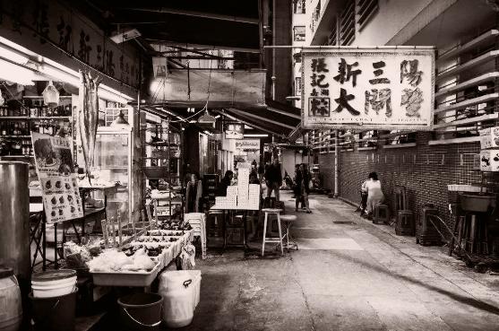 1979年成龙遭绑架，对方提出的条件，让成龙哭笑不得