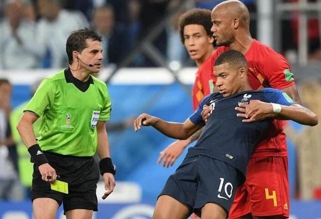 梅罗占据足坛,梅罗为啥能统治足坛十年