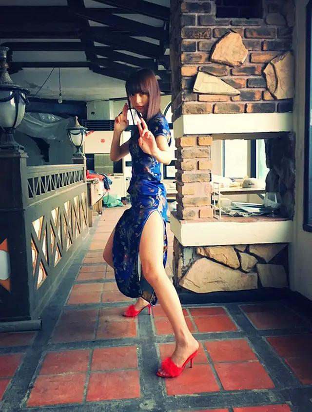 内田理央，美腿的秘诀就是洗完澡后用精油按摩