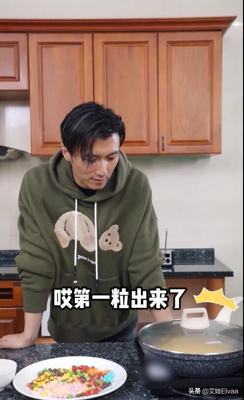 谢霆锋转行当厨师的原因,盘点谢霆锋展示厨艺名场面