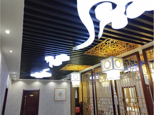 蜂窝板吊顶60乘60效果图会议室,会议室墙上墙布蜂窝板吊顶效果图