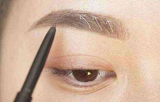 画眉教程自然眉柔和,没有眉形眉毛不好画眉新手教程